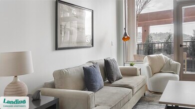 Building Photo - 632 Howard Rd SE