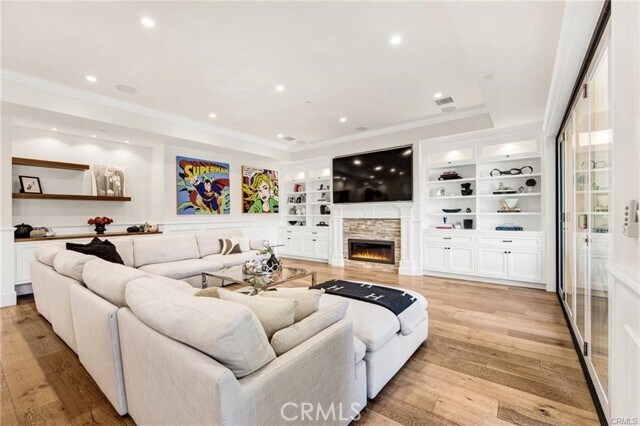 Building Photo - 12439 Kling St