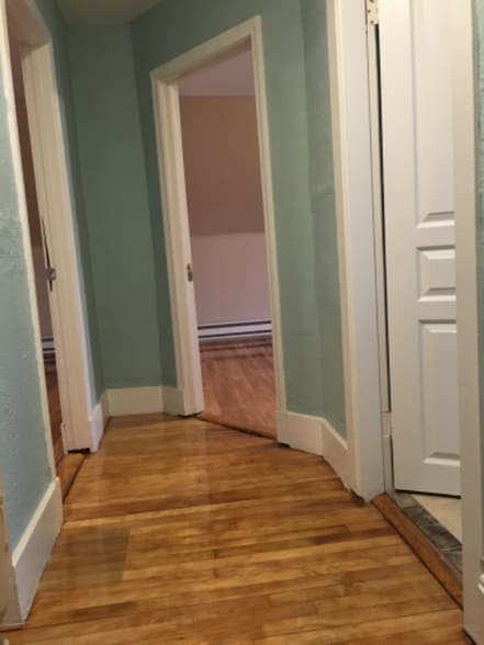 Building Photo - 609 Cambridge St