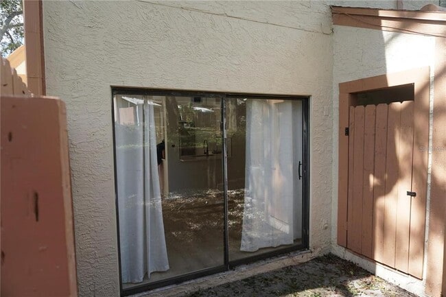 Building Photo - 2404 Brigadoon Dr