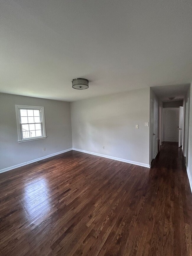 Building Photo - Updated 3-Bedroom Home for Rent | Southsid...