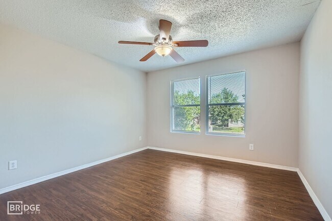 Building Photo - 1395 Stewart Dr