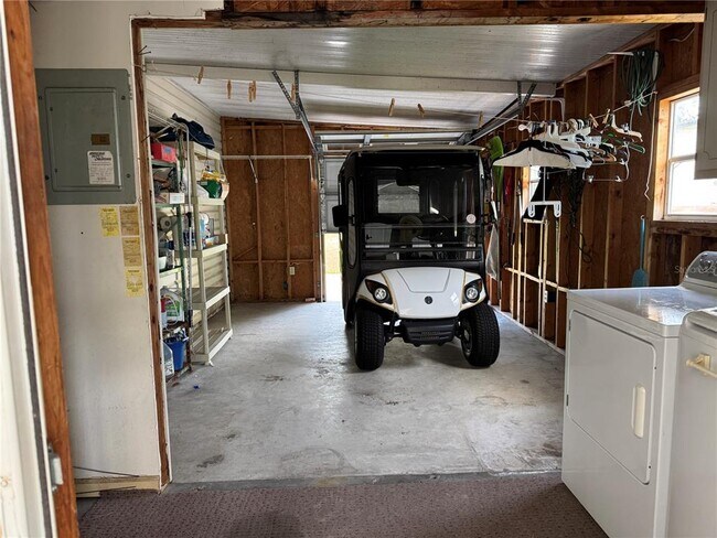 Building Photo - 1605 Cherry Hill Rd