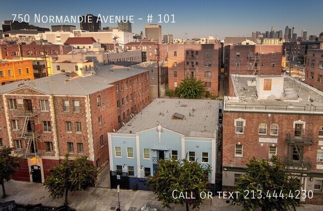 Building Photo - 750 Normandie Ave