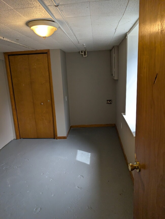 Building Photo - 1705 Burlingame Ave SW
