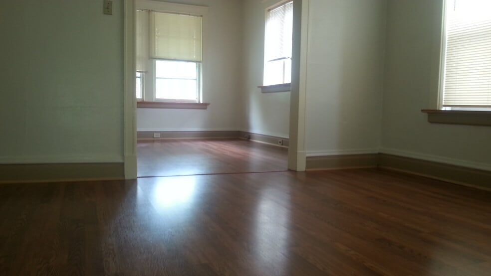 Building Photo - 6300 Cates Ave
