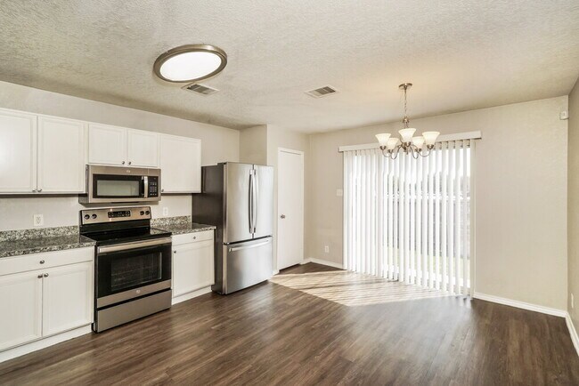 Building Photo - 217 Jersey Bend