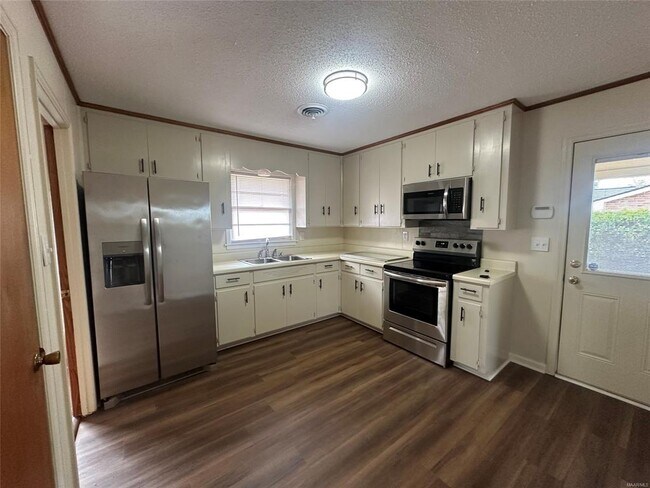 Building Photo - 4336 Donovan Dr