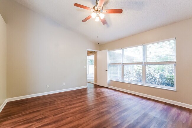 Building Photo - 7757 Fox Knoll Pl