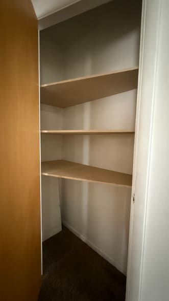 Building Photo - 1601 N Oak St