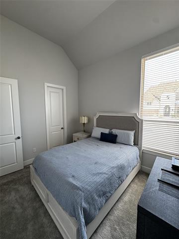 Building Photo - 3880 Verona St