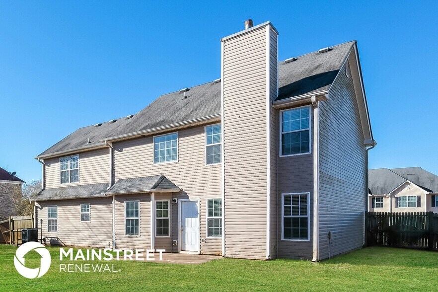 Building Photo - 40 Heaton Dr