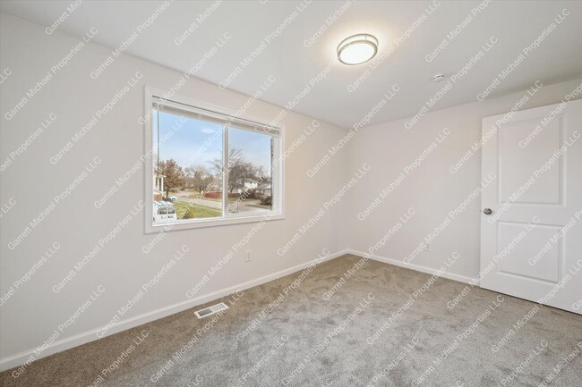 Building Photo - Fully Remodeled 4-Bedroom Home in Desirable Neighborhood in Pontiac for Rent!