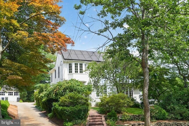 Building Photo - 3113 45th St NW