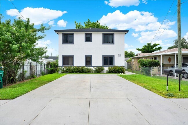 Primary Photo - 5210 NW 24th Ave