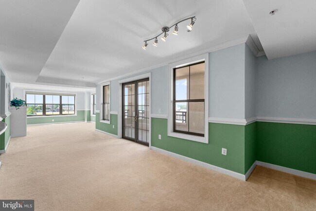 Building Photo - 485 Harbor Side St