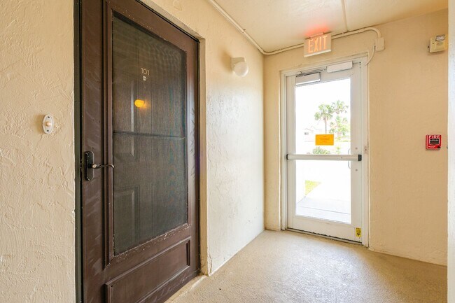 Building Photo - Wake Up to the Ocean Breeze – Your Beachsi...
