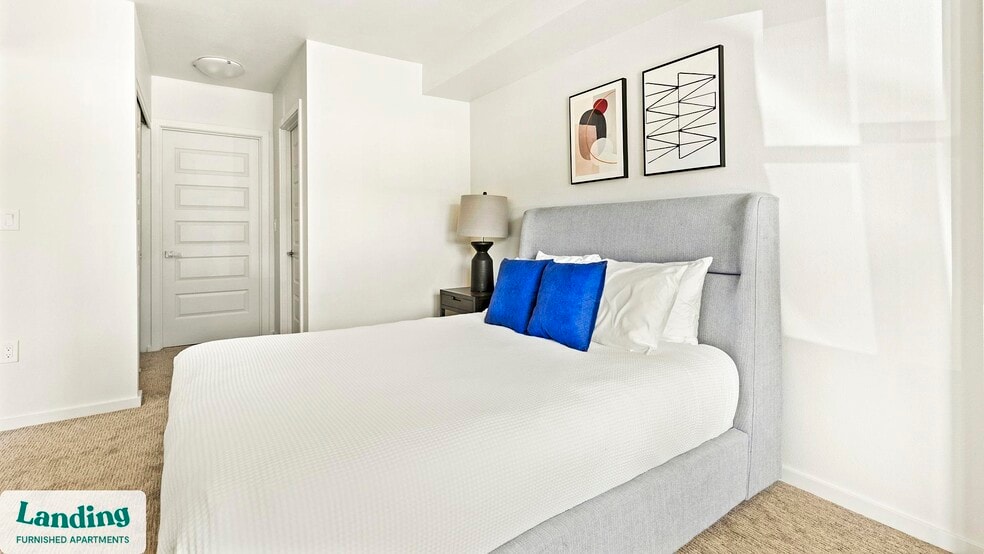 Building Photo - 11505 NE Yacht Harbor Dr