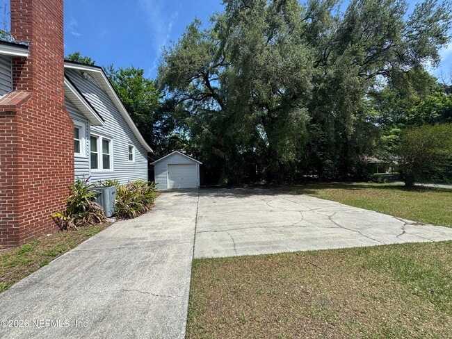 Building Photo - 3609 Dellwood Ave