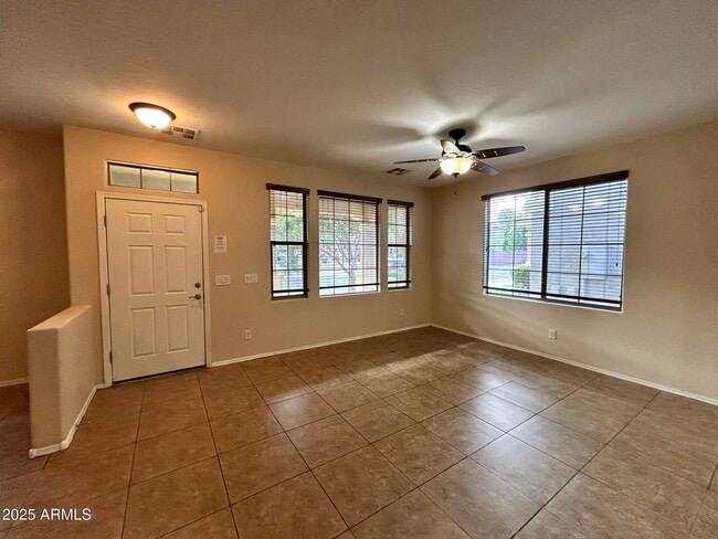 Building Photo - 2794 S Anderson Ln