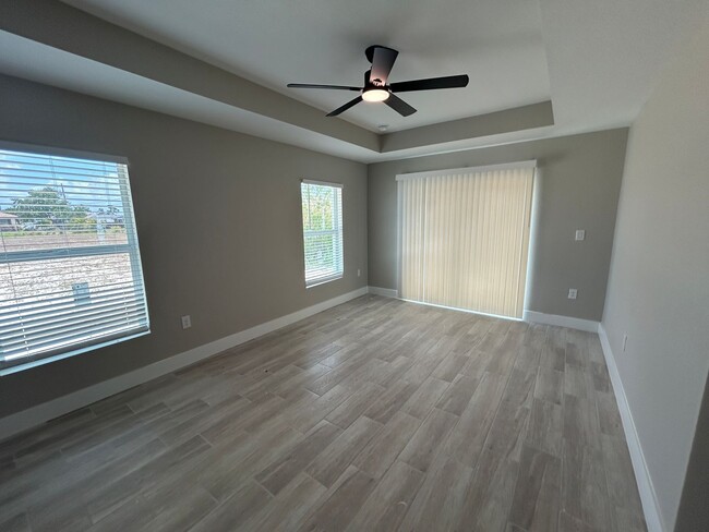 Building Photo - 2314 Kismet Pkwy