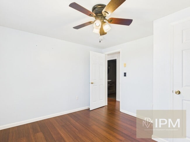 Building Photo - Bright Modern 3 Bedroom, 2 Bath Home in Eastern York Schools!
