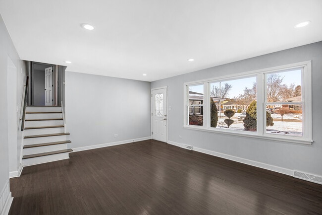 Building Photo - 16779 92nd Ave