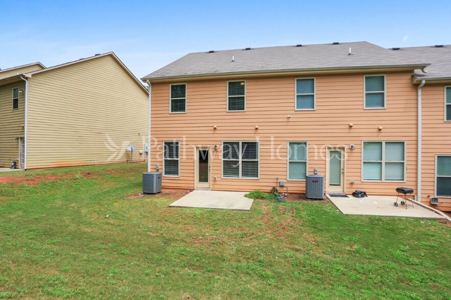 Building Photo - 3039 Bonnes Dr