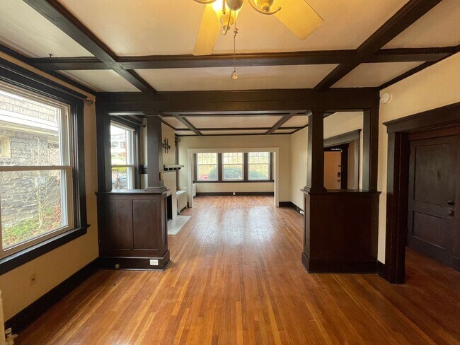 Building Photo - 6621 Church Ave