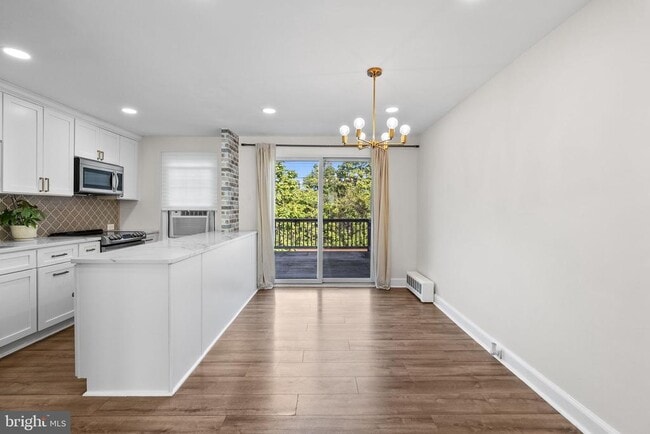 Building Photo - 720 Shaw Ave