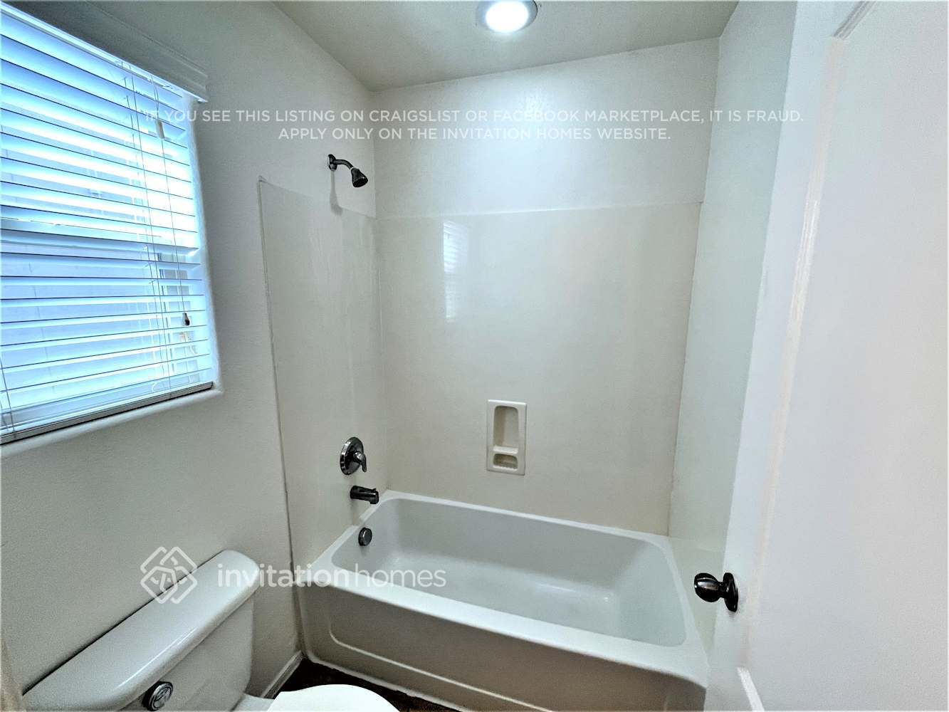 Building Photo - 2974 N Clanton St