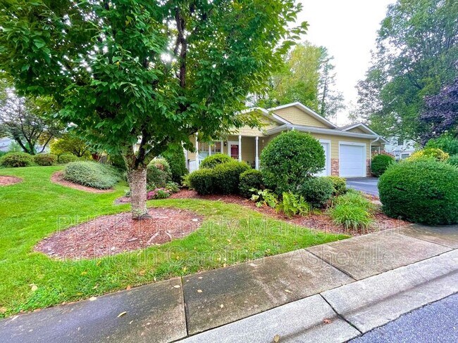 Building Photo - 15 Spring Village Ln