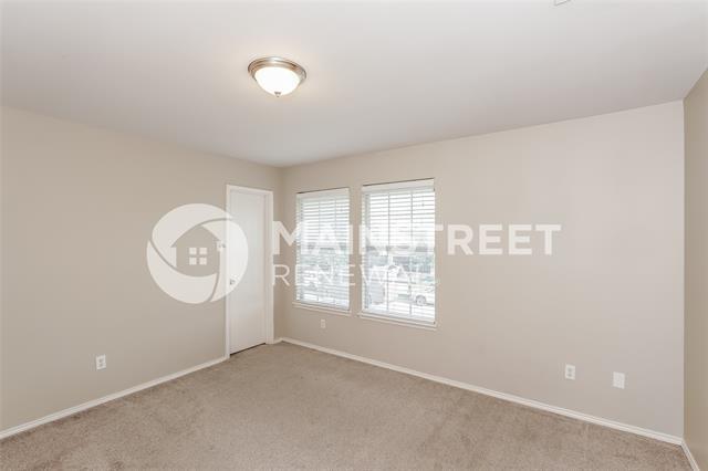 Building Photo - 2923 St Bernard Dr