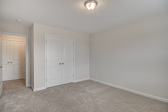 Building Photo - 3305 Ardmore St