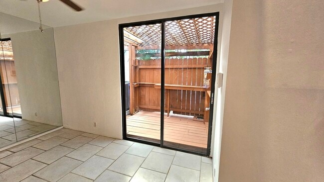 Building Photo - 2948 NW 69th Ct