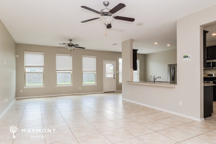 Building Photo - 23739 Via Maria Dr