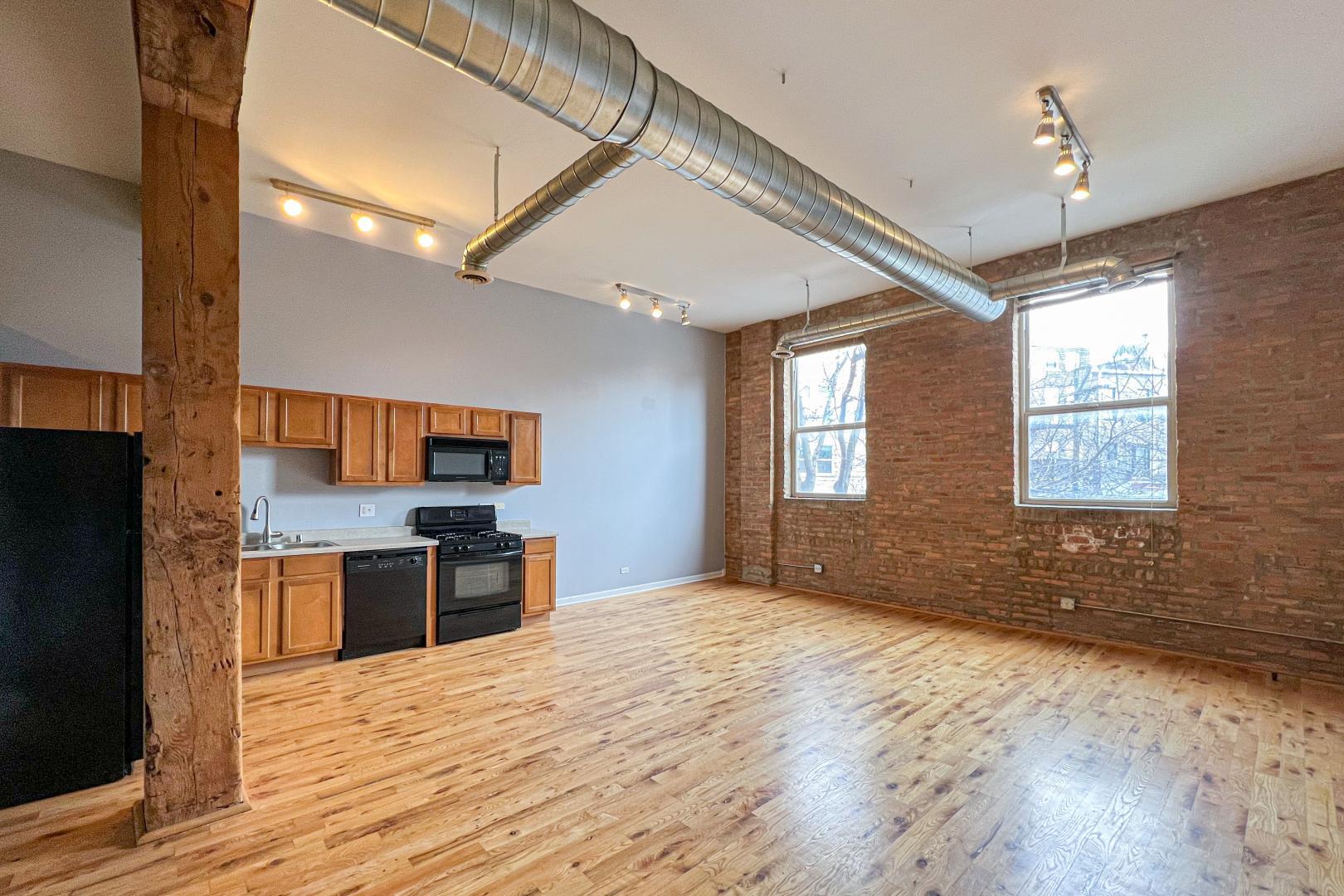 Building Photo - 1822 S Bishop St