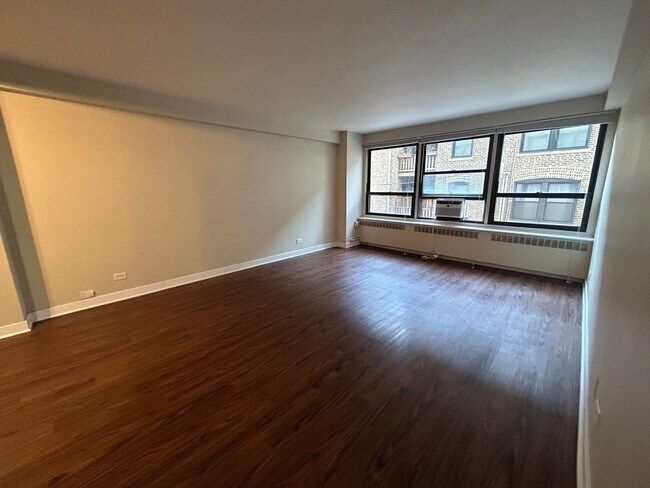 Building Photo - 4180 N Marine Dr