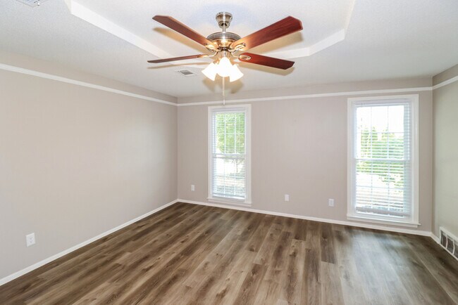 Building Photo - Spacious 4-Bedroom Cordova Home