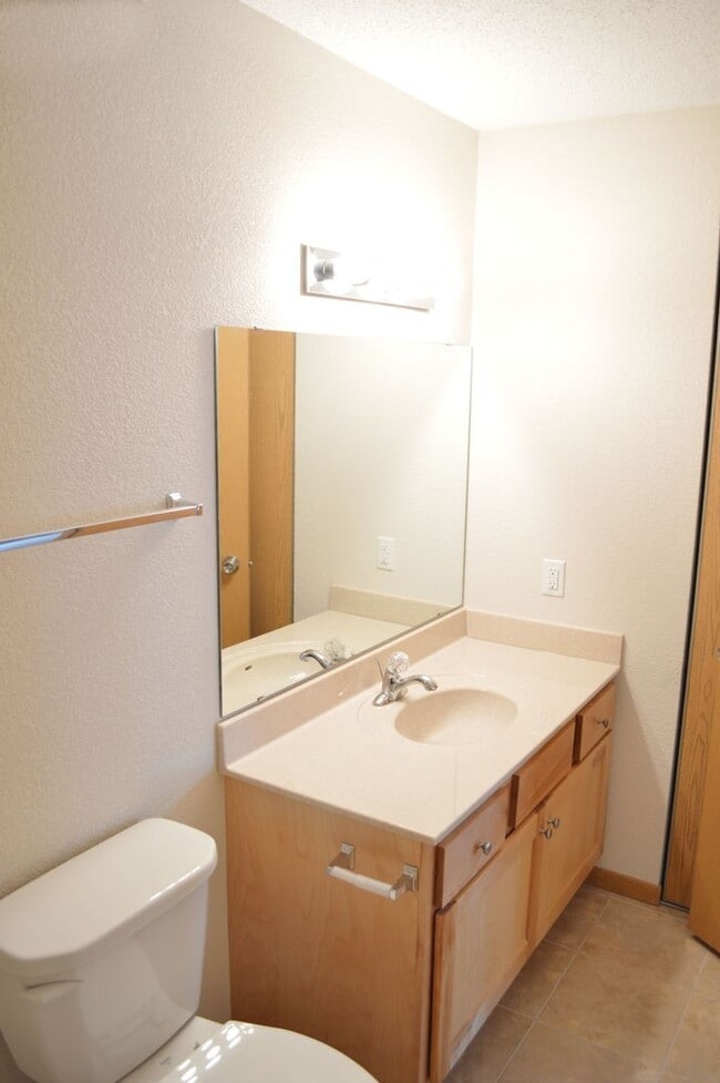 Building Photo - Two Bedroom Appaloosa Suite