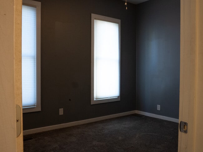 Building Photo - 4224 Patrick Ave