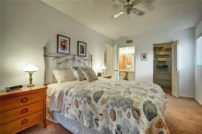 Building Photo - 15469 Lakes of Delray Blvd