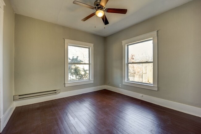 Building Photo - Freshly Updated 3 Bedroom Home