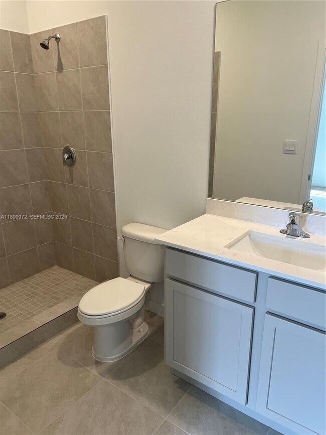 Building Photo - 652 NW 6th St