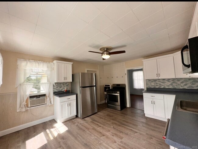 Building Photo - 22 Hodge Ave