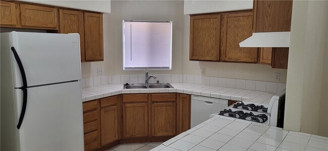 Building Photo - 4814 Castilla Dr