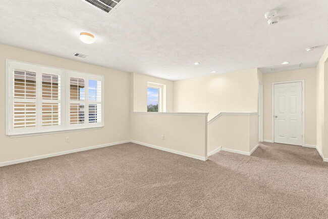 Building Photo - 12410 Skyview Star Ct