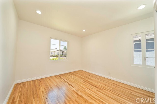 Building Photo - 1217 Camelia Dr