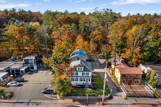 Building Photo - 181 Main St