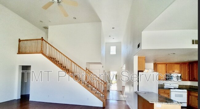 Building Photo - 2742 La Purisima Ave